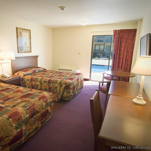 Marina Inn & Suites Chalmette-New Orleans Room photo