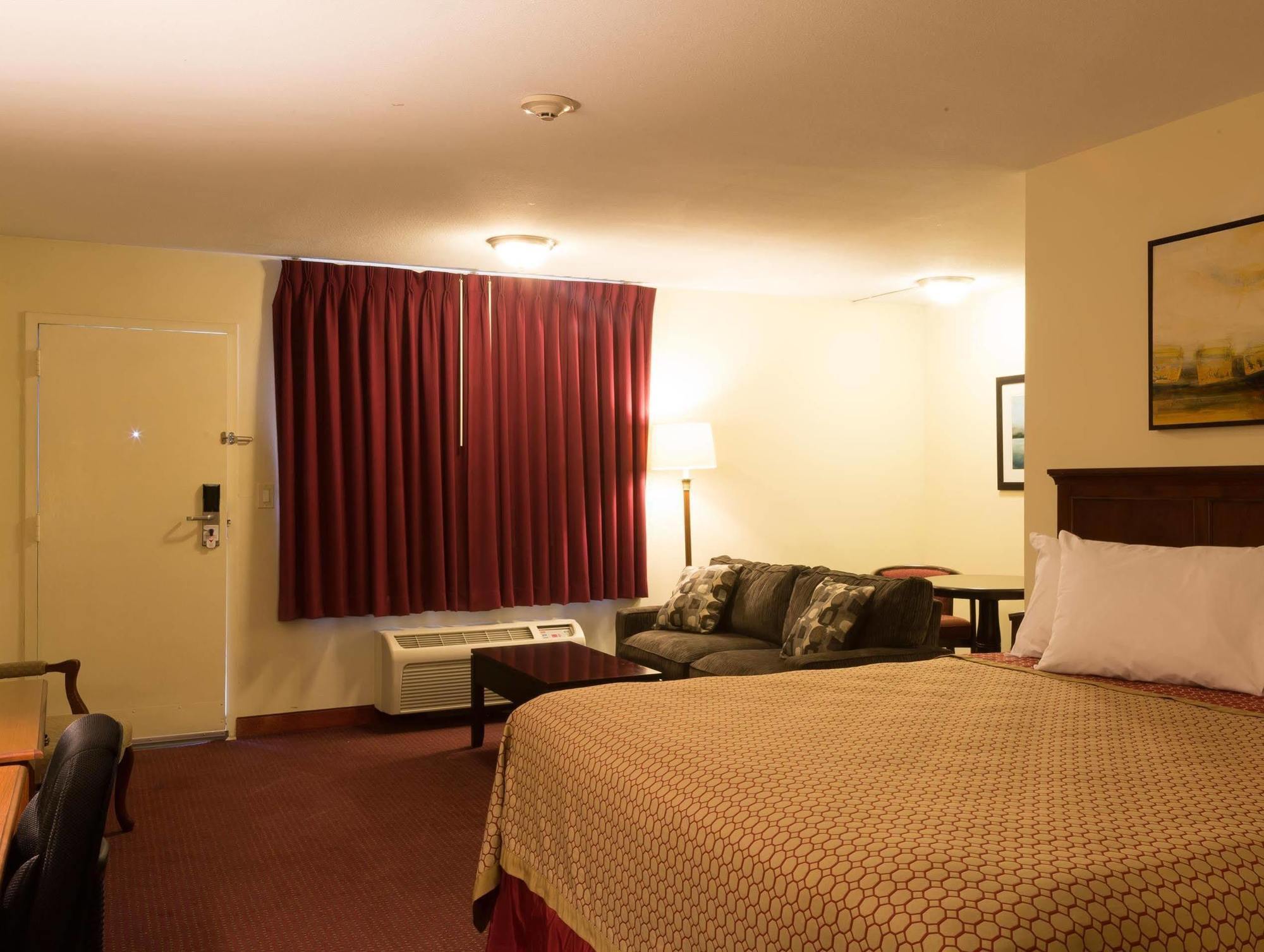 Marina Inn & Suites Chalmette-New Orleans Exterior photo